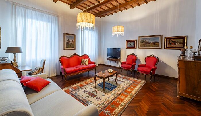 Appartamento con 6 locali in vendita in Casciana Terme Lari