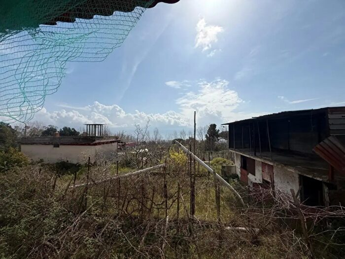 Appartamento bilocale in vendita in Via Tirone della Guardia Snc, Trecase