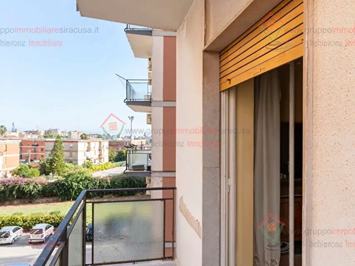 Appartamento con 5 locali in vendita in Siracusa