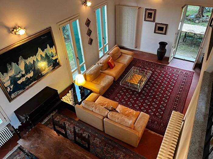 Casa quadrilocale in affitto in Albavilla