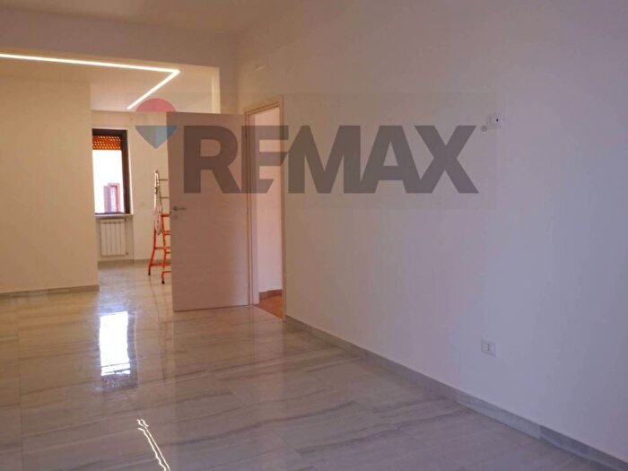 Appartamento trilocale in affitto in Via R Caravaglios, Parco Cerasole, Caserta