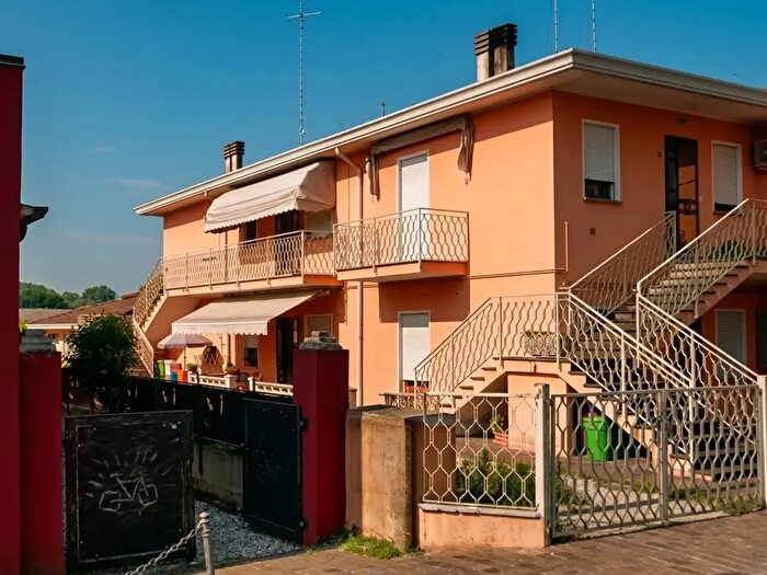 Appartamento quadrilocale in vendita in Corbola Via Rosetta Pampanini, Corbola