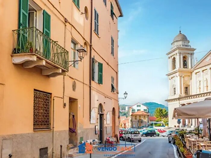 Appartamento quadrilocale in vendita in Via Gustavo Strafforello, Imperia