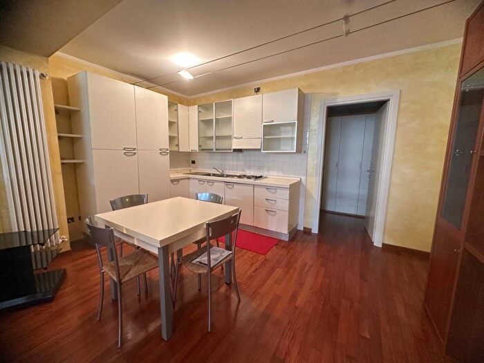 Appartamento monolocale in affitto in Via Bellinzona, Villa Aprica, Como