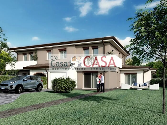 Casa quadrilocale in vendita in Via Romana Aponense, Padova