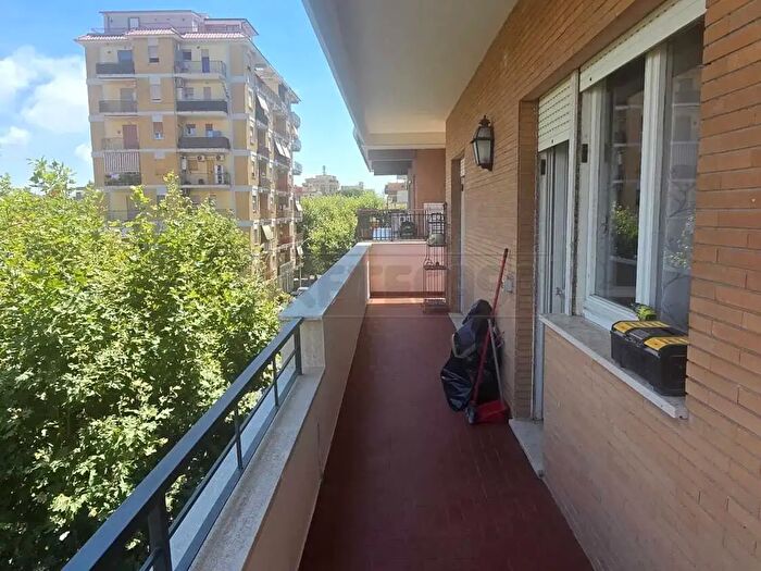 Appartamento trilocale in affitto in Via Palermo, Ladispoli