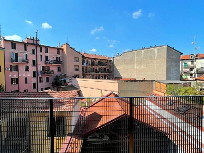 Appartamento bilocale in affitto in Via Luigi Federico Menabrea, Farini, Milano