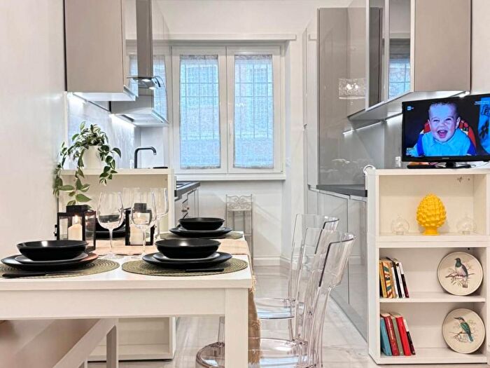 Appartamento con 5 locali in affitto in Via Pompeo Trogo, Balduina, Roma