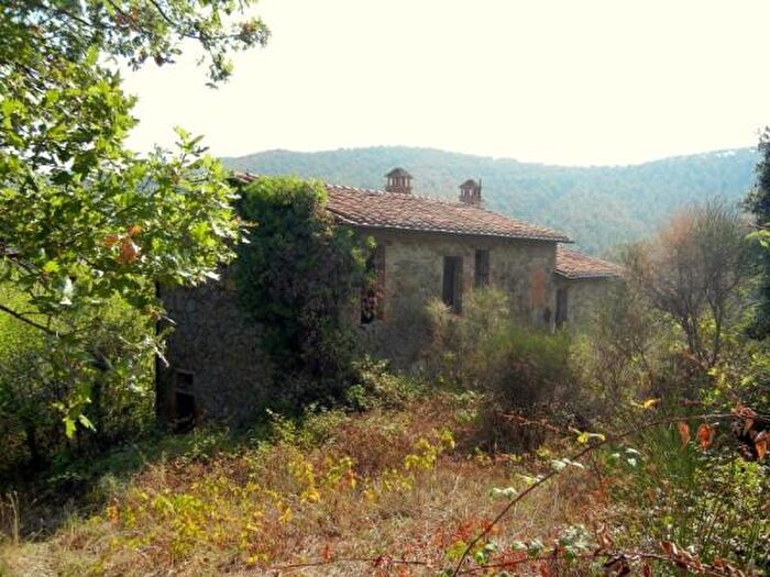 Casa trilocale in vendita in Paciano