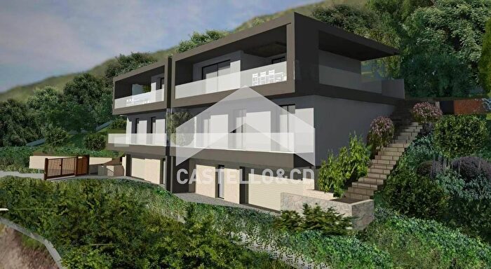 Casa con 5 locali in vendita in Via Rovadella, Padenghe Sul Garda