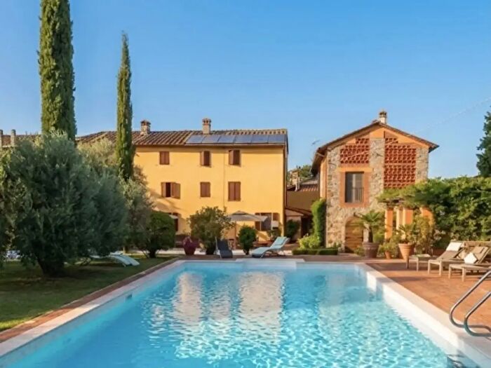 Casa con 10 locali in vendita in Via di Pettinaglio a, Capannori