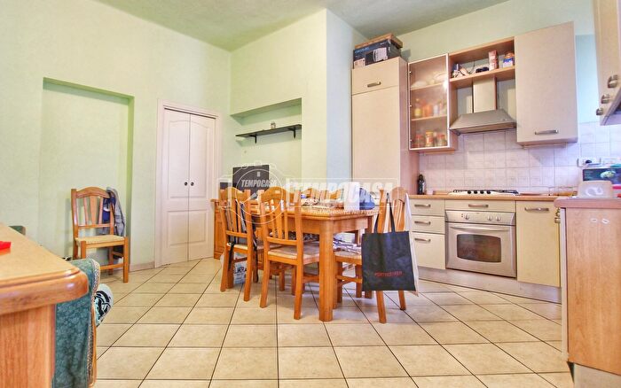 Appartamento trilocale in vendita in Ancona