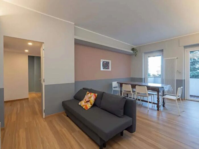 Appartamento monolocale in affitto in Via Val di Sole, Milano