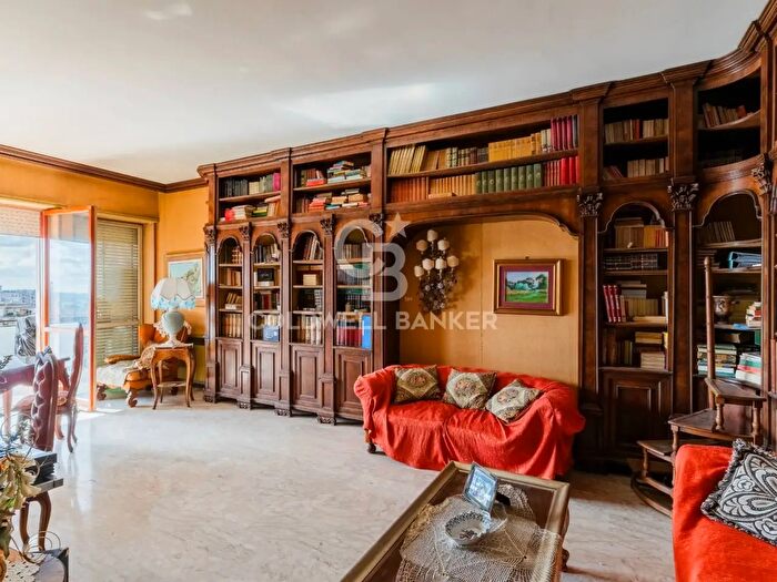 Appartamento con 5 locali in vendita in Via Capitano Ritucci, Lecce