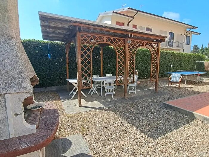 Appartamento con 5 locali in vendita in Rosignano Marittimo