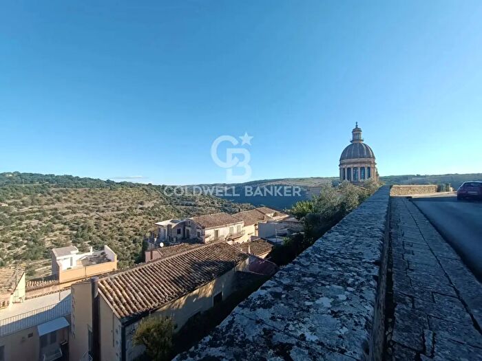 Casa trilocale in vendita in Via Dottor Solarino, Ragusa