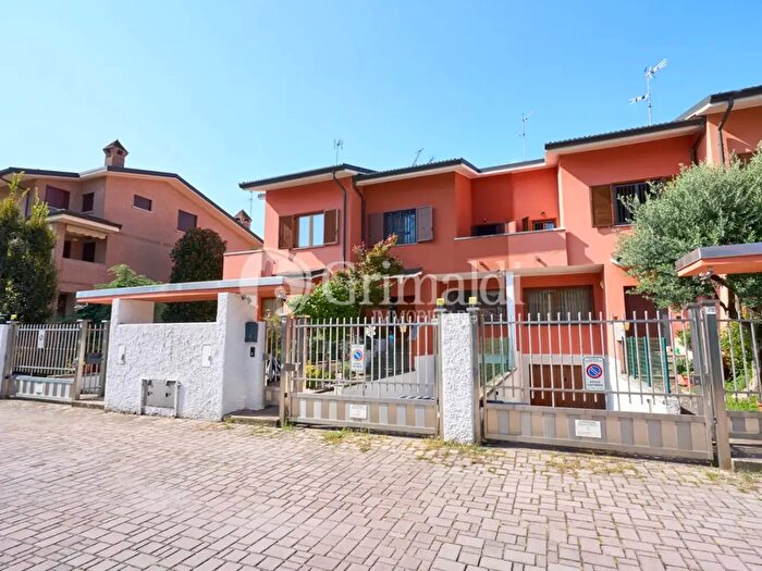 Casa con 5 locali in vendita in Rodolfo da Cinisello, Cinisello Balsamo