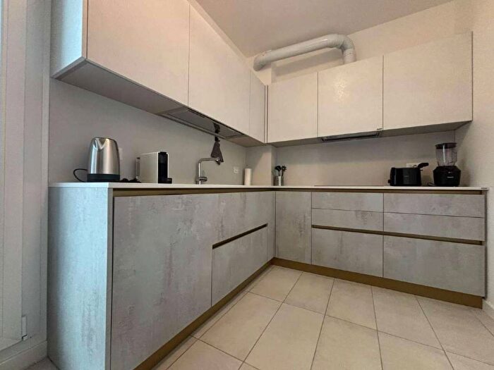 Casa trilocale in affitto in via Donizetti, Area Lavanderie Redecesio, Segrate