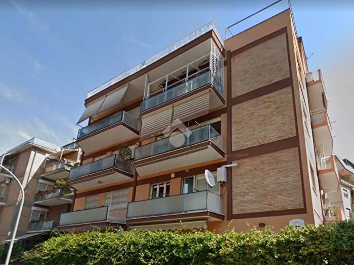 Appartamento bilocale in affitto in Via dei Radiotelegrafisti, Roma