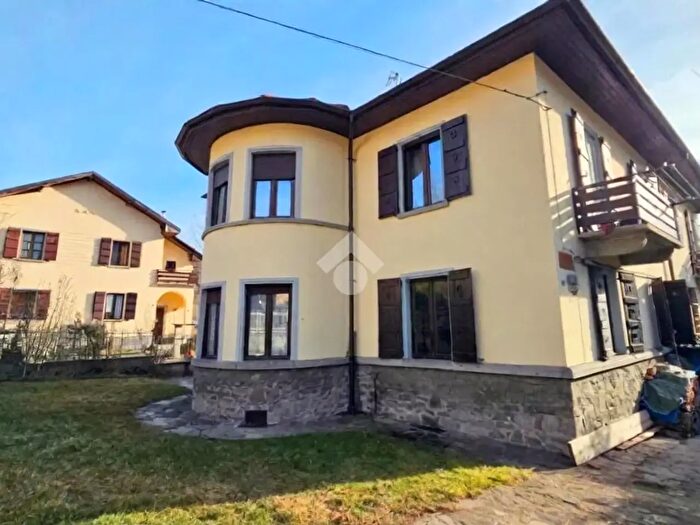 Appartamento quadrilocale in vendita in Via E Agnelli, Villar Perosa