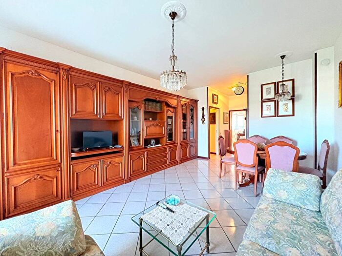 Appartamento quadrilocale in vendita in Via Privata Paternò, Tre Castelli Faenza, Milano