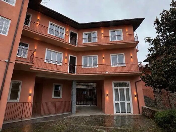 Appartamento bilocale in vendita in Nebbiuno