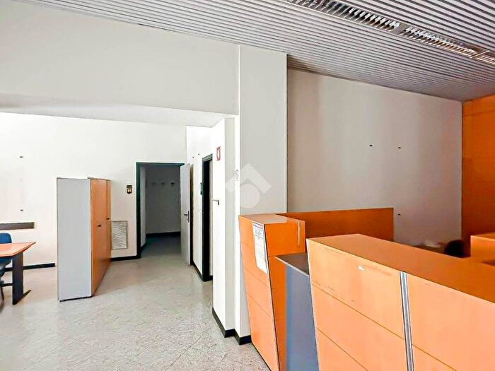 Casa trilocale in affitto in Piazza castello, Centro, Pessano con Bornago