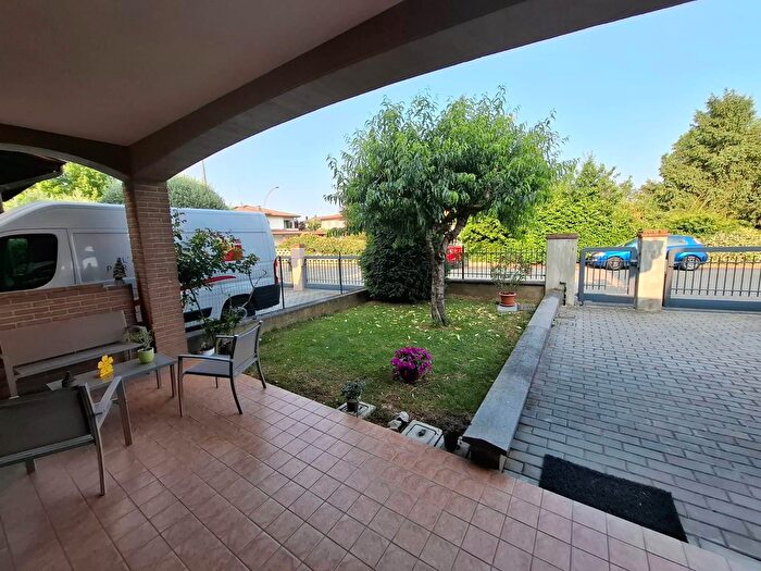 Casa quadrilocale in vendita in Rivergaro