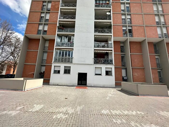 Appartamento quadrilocale in vendita in Via Rossini, Terni
