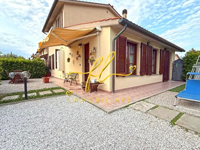 Appartamento quadrilocale in vendita in Cecina