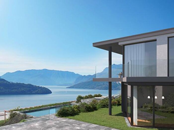 Appartamento trilocale in vendita in Via Arbosto, Vercana