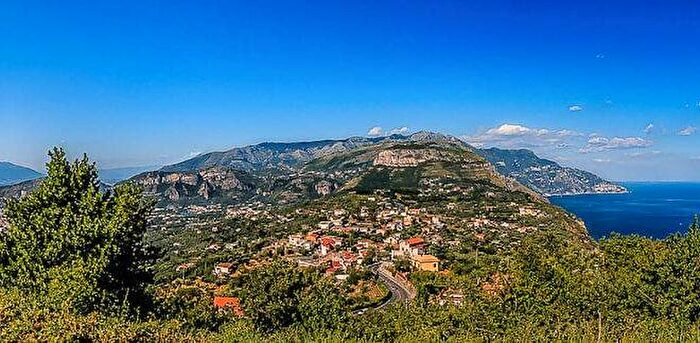 Appartamento trilocale in affitto in Via Pigna, Centro, Massa Lubrense