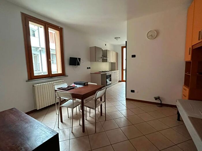 Appartamento monolocale in affitto in Via Montevitale, Oleggio