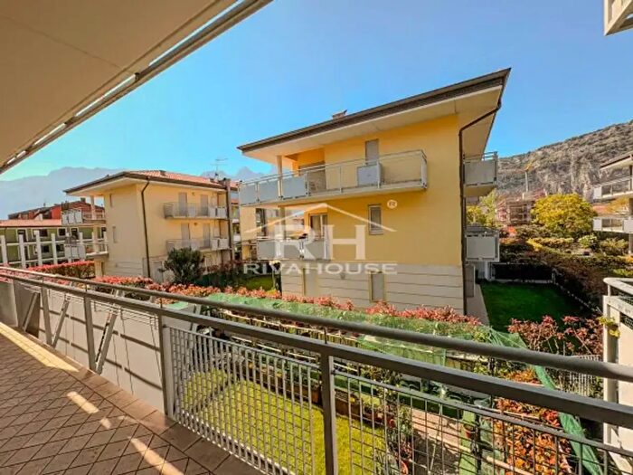 Appartamento trilocale in vendita in Nago Torbole
