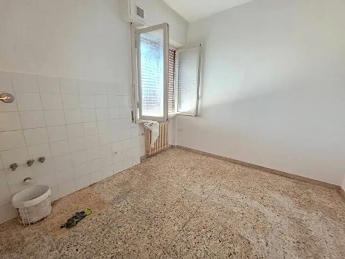 Appartamento quadrilocale in affitto in Via Settemb, Signa