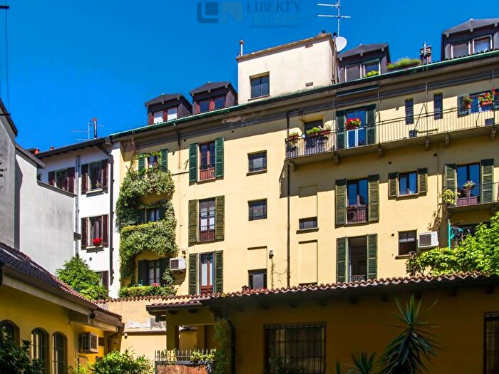 Appartamento bilocale in affitto in Via Alfredo Albertini, Paolo Sarpi, Milano