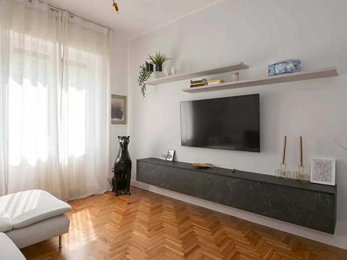 Appartamento monolocale in affitto in Via Medeghino, Milano