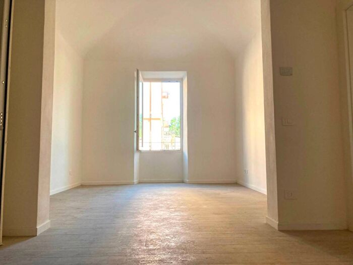Appartamento trilocale in affitto in Libertà Savonarola, Firenze