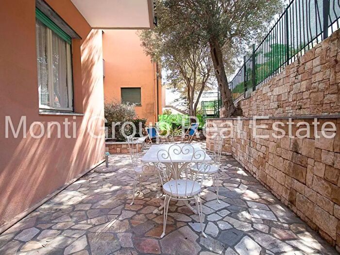 Appartamento con 5 locali in vendita in Celle Ligure