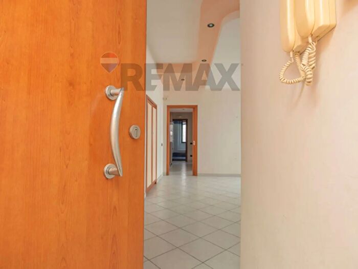 Appartamento trilocale in vendita in Via Salvo d' Acquisto Seconda Traversa, Casoria