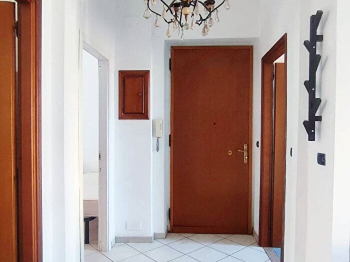 Appartamento trilocale in affitto in Largo Cardinale Guglielmo Massaia, Madonna di Campagna, Torino