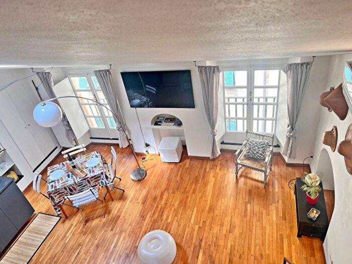 Appartamento bilocale in affitto in Via Martiri della Liberazione, Centro Storico, Chiavari