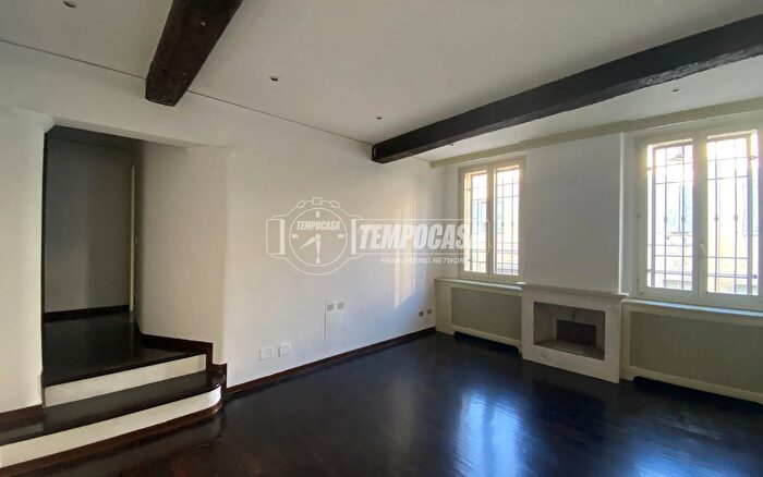 Appartamento trilocale in vendita in Vicolo del Cane, Modena