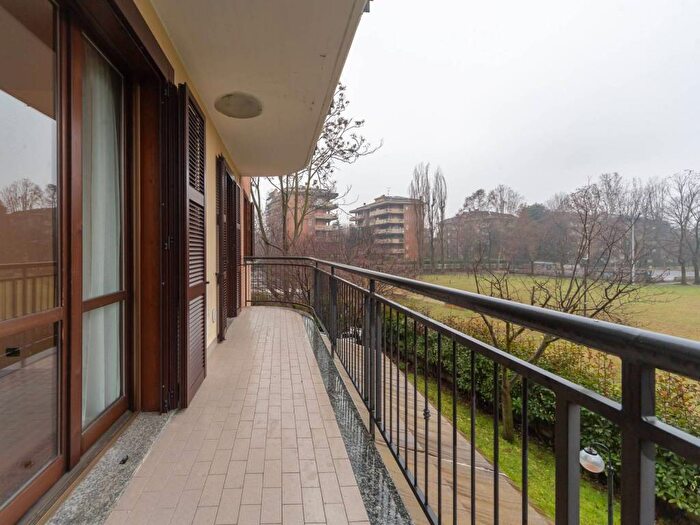 Appartamento trilocale in affitto in Via Libertà, Centro, Cesano Boscone