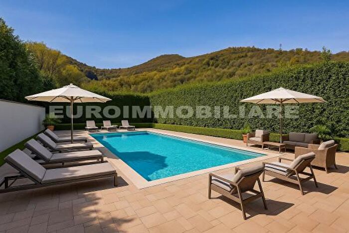 Casa con 5 locali in vendita in Via Val Bottesa, Brescia