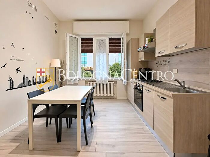 Appartamento bilocale in vendita in Via Luigi Vestri, Bologna