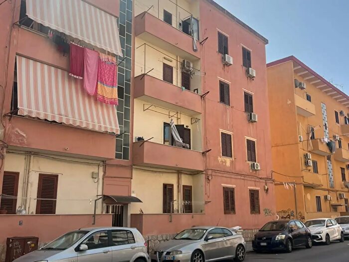Appartamento trilocale in vendita in Via Sciascia, Palermo