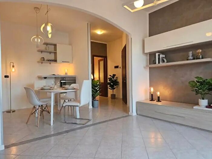 Appartamento trilocale in vendita in Via delle Roveri, Ponteranica