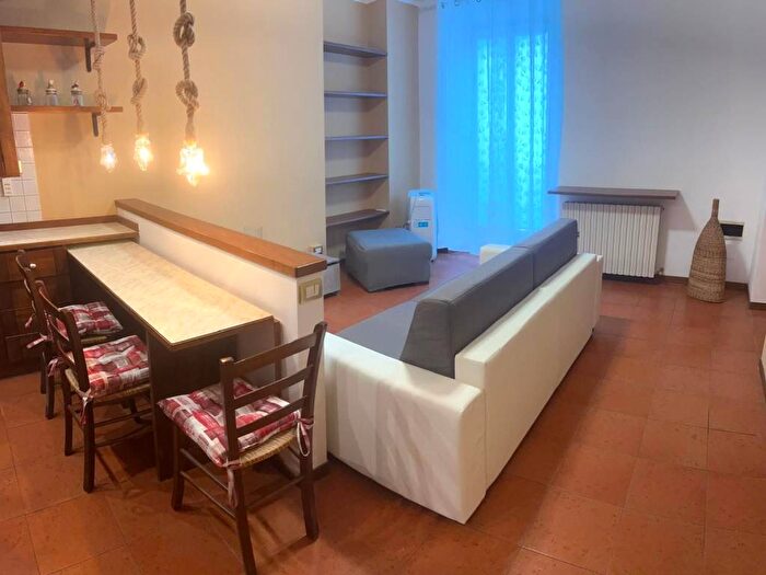 Appartamento bilocale in affitto in via MASCARI, Centro, Lecco