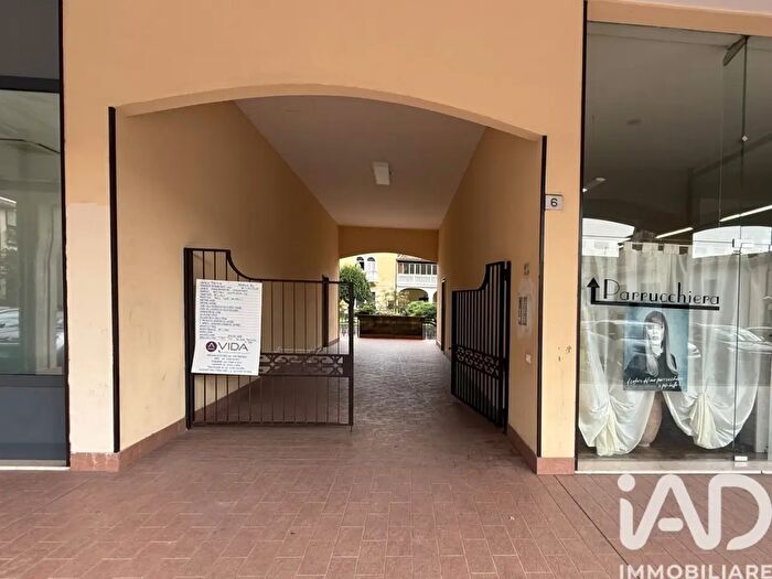 Appartamento trilocale in vendita in Via della Chiesa, Brescia